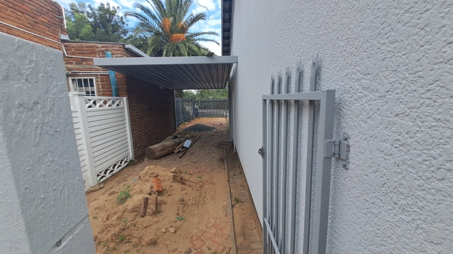 5 Bedroom Property for Sale in Universitas Ridge Free State